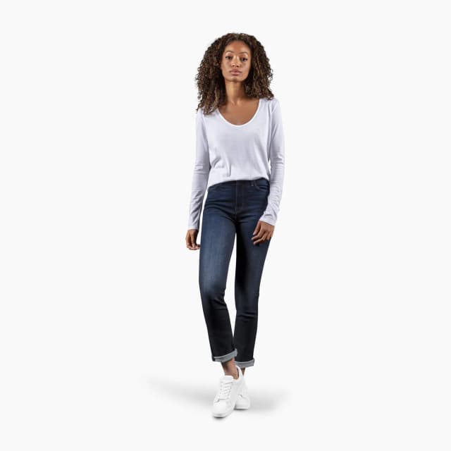 women_t_logo_long_sleeve_scoop_neck_tee